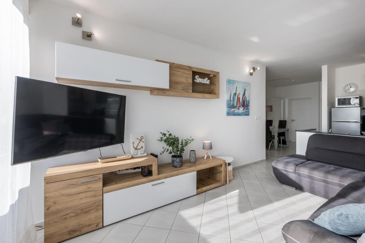Sundowners Apartment, 52Qm, Double & Single Bed, 10 Min From Old Town Of ספליט מראה חיצוני תמונה