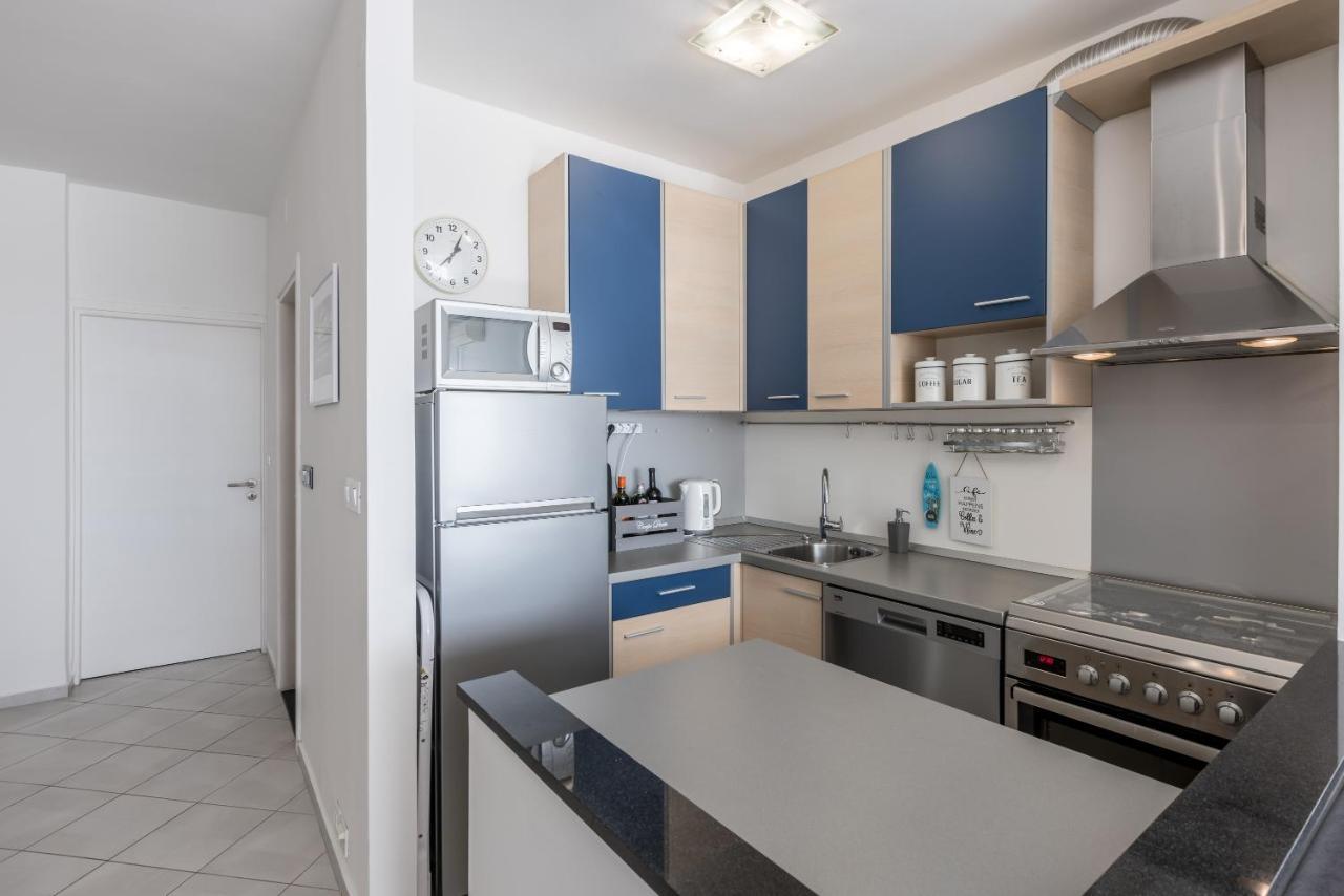 Sundowners Apartment, 52Qm, Double & Single Bed, 10 Min From Old Town Of ספליט מראה חיצוני תמונה